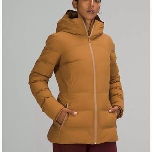 Lululemon Sleet Jacket in Gold Size 6